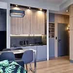Appartamento 4uapart-apartment Platan Tower Paradiso
